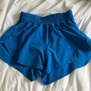 Track That High Rise Lululemon shorts, size 8